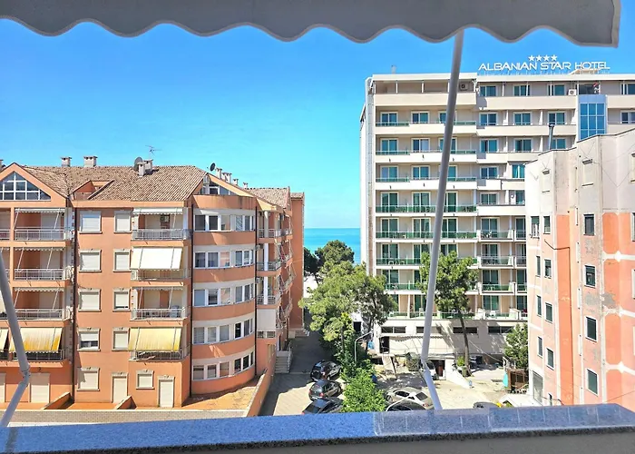 Bohemian Apt, Beachfront & Family Friendly - By Beta Premium